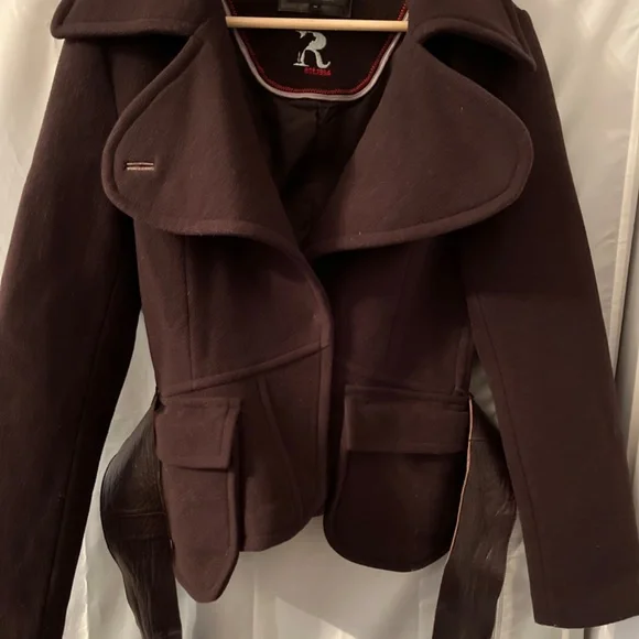Coat - Picture 2 of 8
